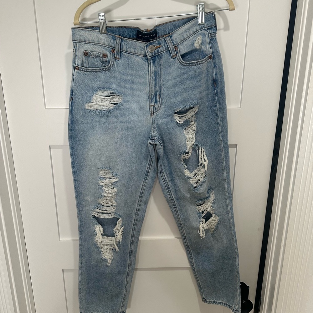Aero mom jeans
